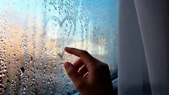 As janelas vão deixar de embaciar e de ganhar bolor: 4 métodos simples para combater a condensação